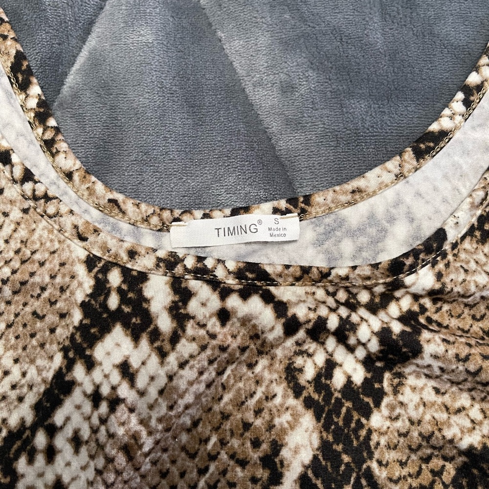 Patterned BodySuits - Picture 4 of 6